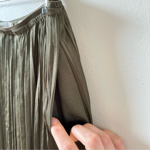 [SOLD] Revolve Vince Crushed Drape Pleated Satin Skirt in Mineral Pine Small - Picture 12 of 16